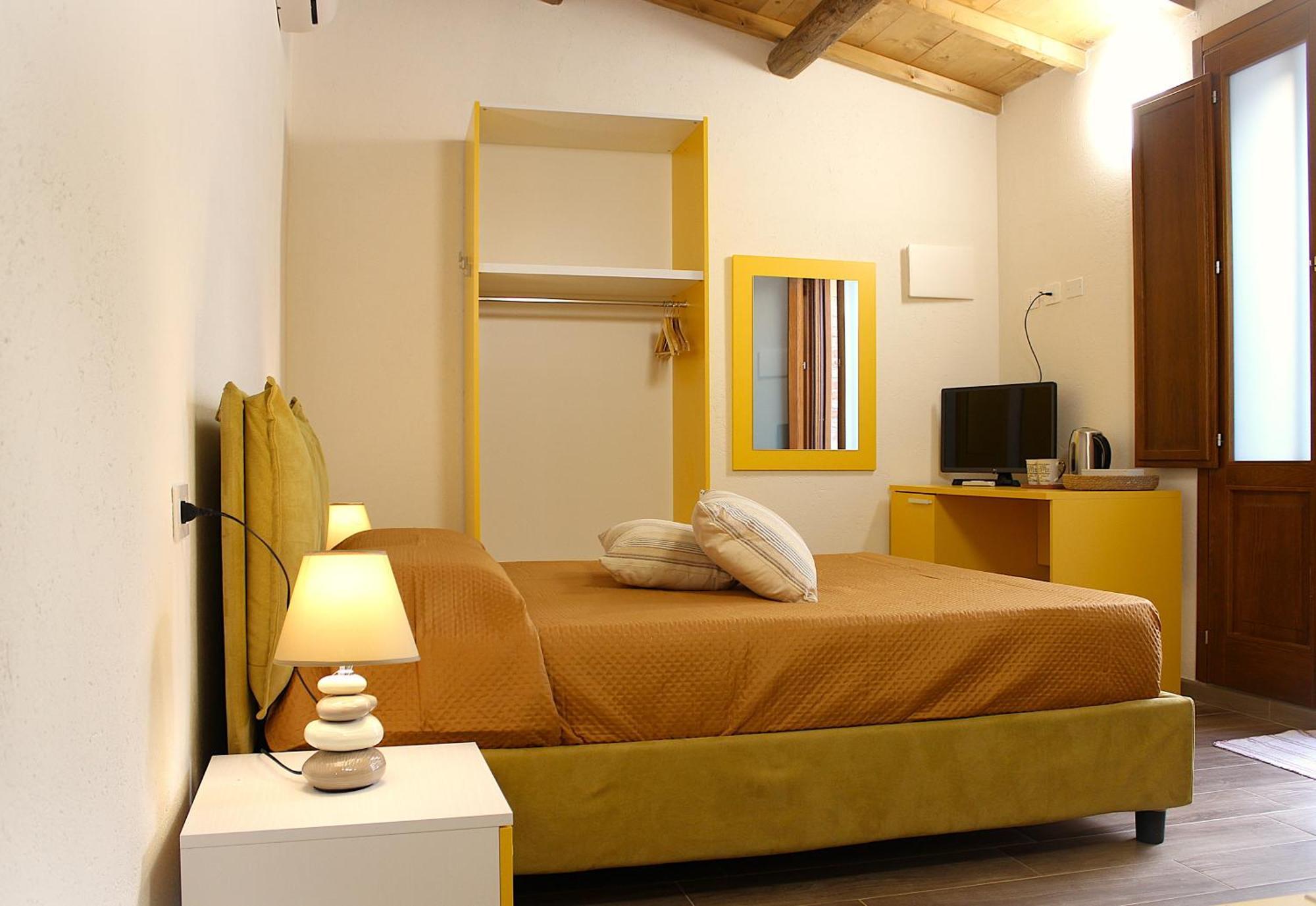 I Limoni Guesthouse Sissy กาบราส ภายนอก รูปภาพ